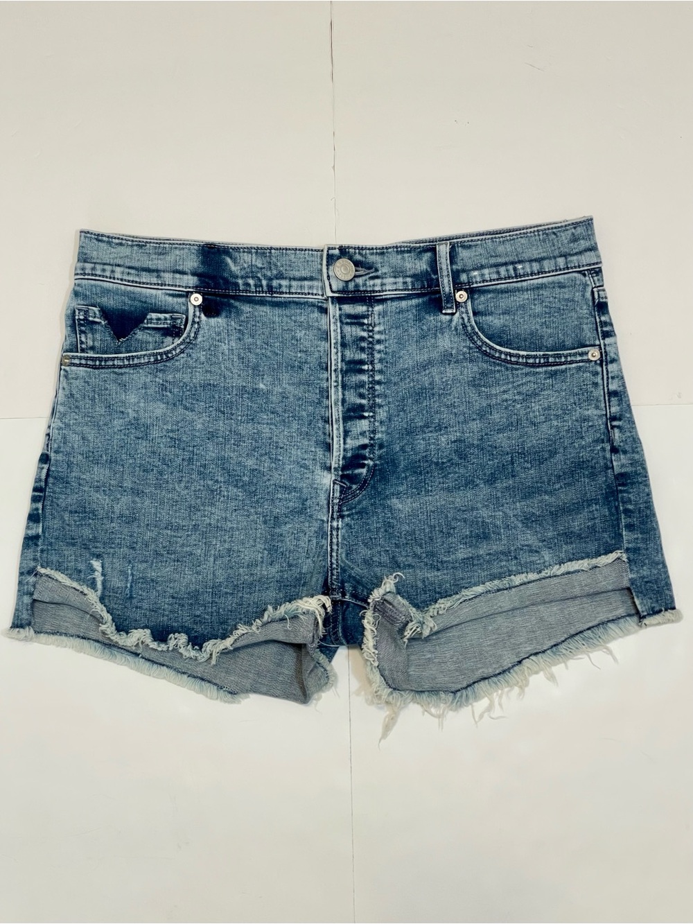 Express Vintage High-Rise Shortie Distressed Denim Blue Jean Shorts Size 10